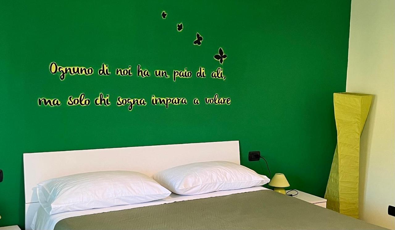 Color House Malpensa B&B Cassano Magnago ภายนอก รูปภาพ